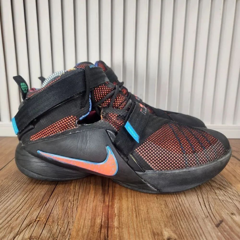 Nike Lebron James Soldier IX 9 776471-084 Womens 8.5 (Boy 7Y) Basketball Shoes